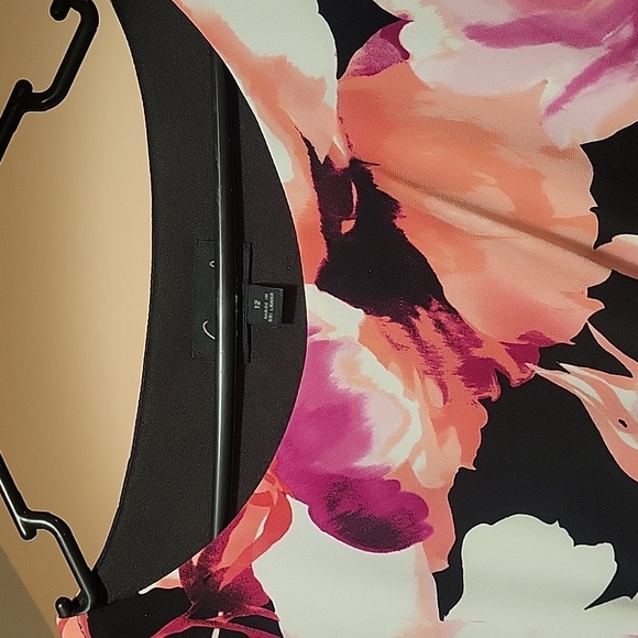 Gorgeous pink & black dress. Size 12 - Picture 5 of 8